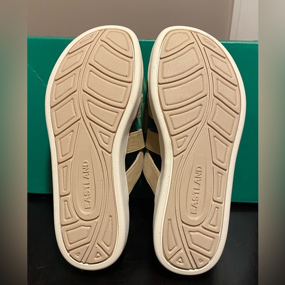 Eastland Machias tan leather slide new size 7. Flatform sandals - Picture 8 of 10